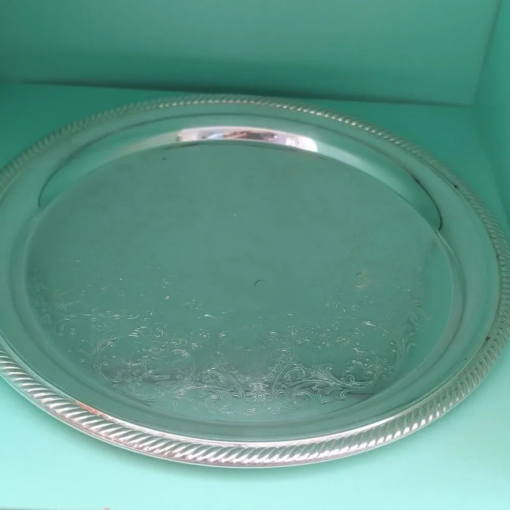 Castleton International Silver Company Round Silverplate Tray 10